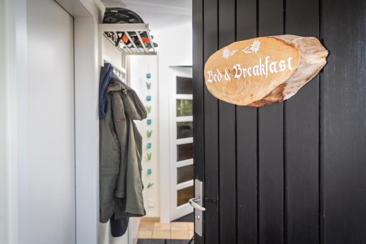 مبيت وإفطار Mybednbreakfast In Bottmingen المظهر الخارجي الصورة