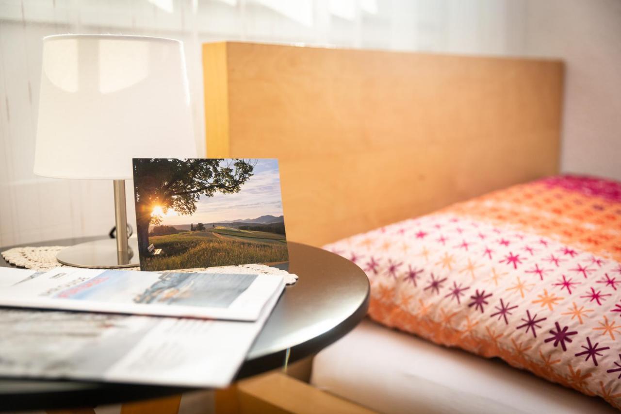مبيت وإفطار Mybednbreakfast In Bottmingen المظهر الخارجي الصورة